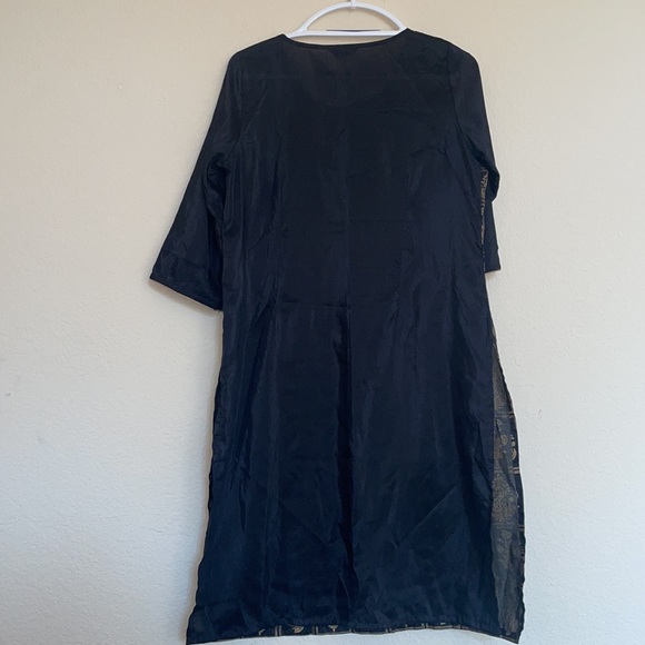 Black Indian kurti with golden motifs work in front - Picture 6 of 6